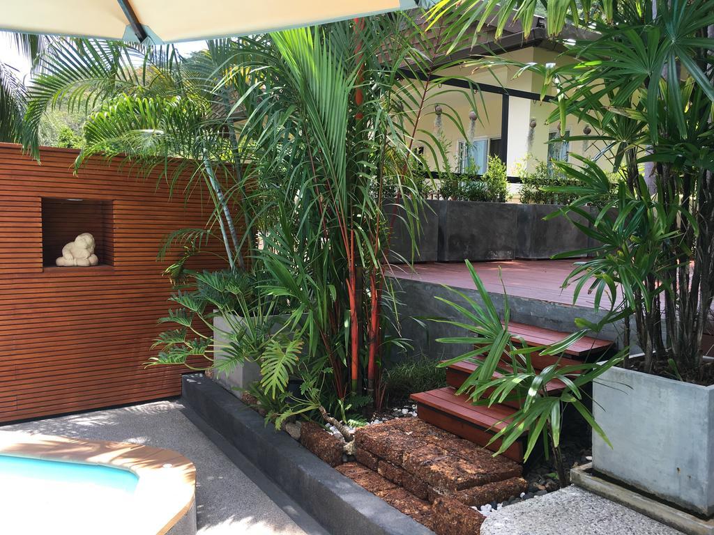 Baan Andaman Sea Surf Hotel Patong Exterior photo